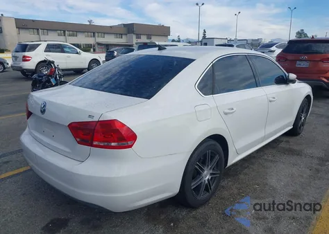 2013 Volkswagen Passat 2.5L Se из США, поврежденный, VIN 1VWBP7A37DC051213